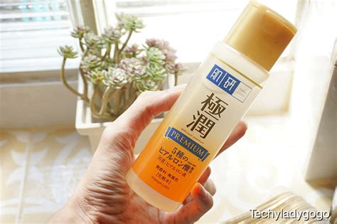 Premium version of hada labo's bestselling hyaluronic acid lotion contains five types of hyaluronic acid plus urea to lock in moisture and keep skin thoroughly hydrated longer. รีวิว น้ำตบ ฮาดะ ลาโบะ สีทอง Hada Labo Premium Lotion ...