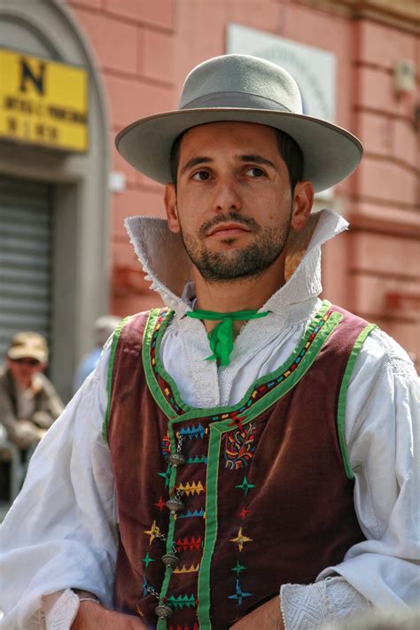 Italy Traditional Clothing For Men