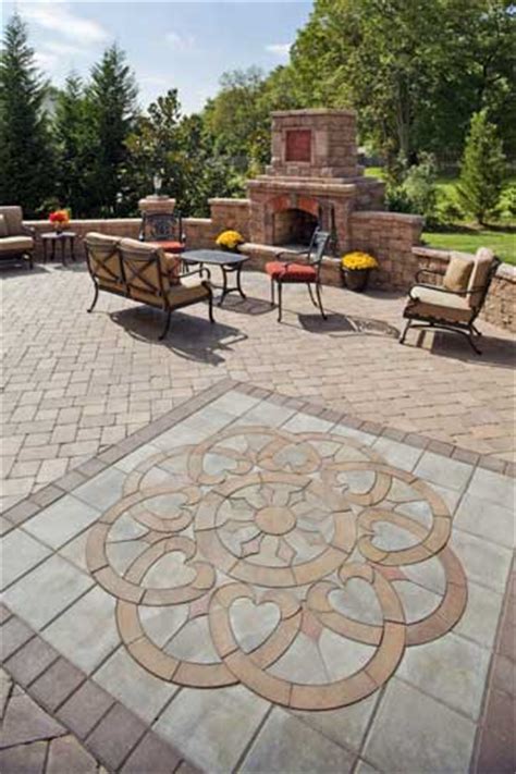 Cambridge pavingstones with armortec offers pavings options for patios, pools, walkways, driveways, landscape walls and outdoor living solutions. Paver Patio Designs and Ideas