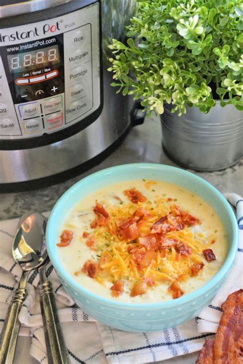 Press air fry button, set the temperature to 400°f and cooking time to 8 minutes. Instant Pot Loaded Baked Potato Soup Recipe - Food Fanatic