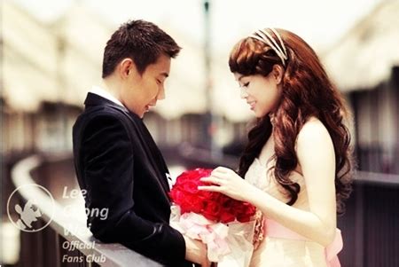 Dato' lee chong wei (born 21 october 1982 in bagan serai, perak) is a malaysian chinese professional badminton player. twenty2december™ : 10Gambar Pra perkahwinan Dato Lee ...