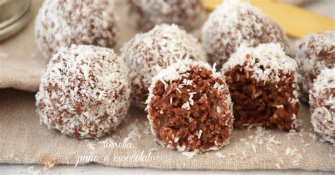 Di farina di cocco, 1 busta di pirottini. LA RICETTA DELLE PALLINE COCCO E CIOCCOLATO 3 INGREDIENTI ...