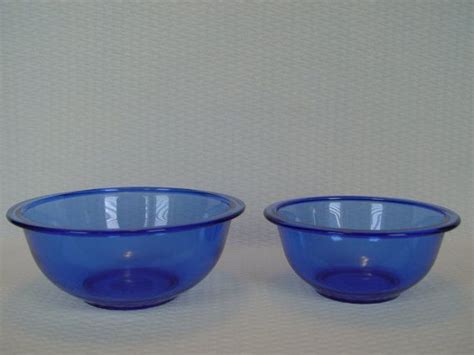 Cobalt Blue Pyrex Mixing Bowl Set 1 Liter And 1 5 Liter Mixing Bowls