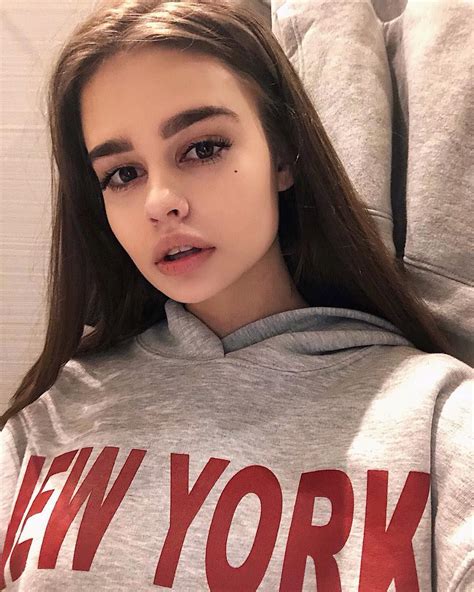 САБИНА АКСЁНОВА поделился ась фото в instagram Хочу в Нью Йорк Посмотрите 55 фото и