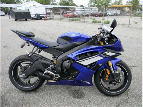 Blue color yahama bike pictures. 2012 Yamaha YZF-R6 Sportbike for sale on 2040-motos