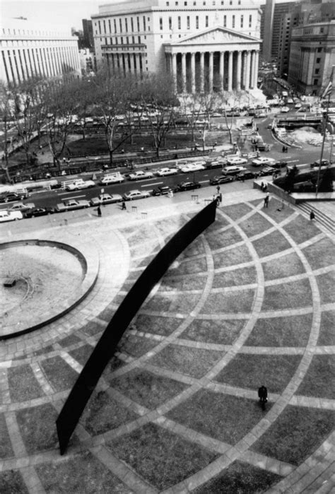 Tilted Arc 1981 Richard Serra Richard Serra Robert Smithson Art