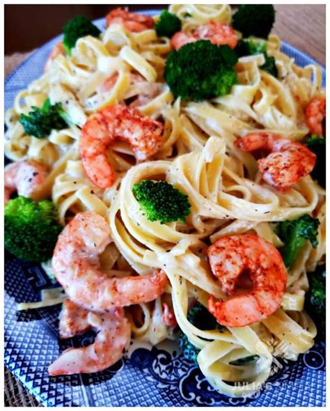 1/2 package cream cheese (4 ounce) may reduced fat. Blackened Shrimp and Broccoli Alfredo Recipe - Julias Simply Southern