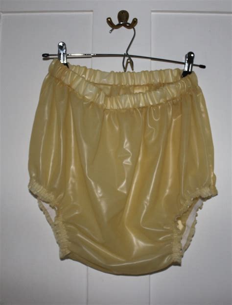 Pvc Hose Adult Diapers Plastic Pants Culottes No Frills Latex Panties Casual Shorts