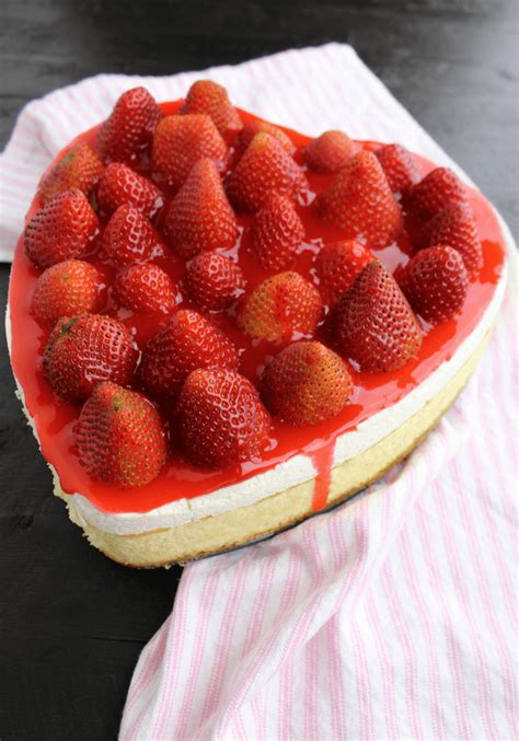 cheesecake with fresh strawberry topping simply made recipes