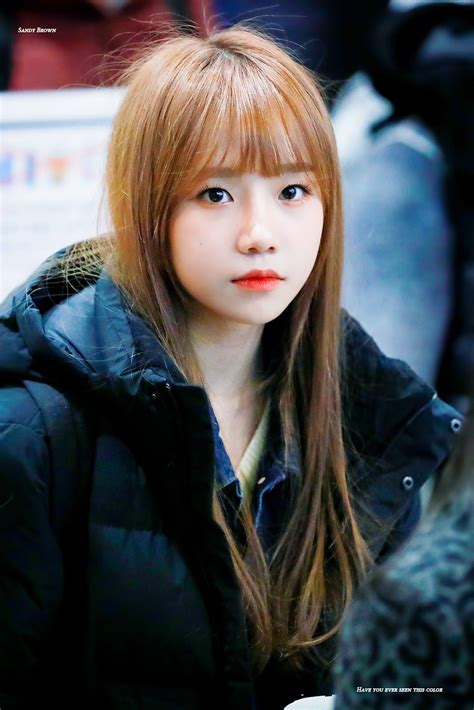 움짤 아이즈원> 민주를 불러 보았다. 아이즈원 조유리 주간아이돌 Casualty Of Love | 연예인, 소녀, 아이돌