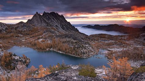 1920x1080 Prusik Peak Lakes Nature Trees Sunset Mountains