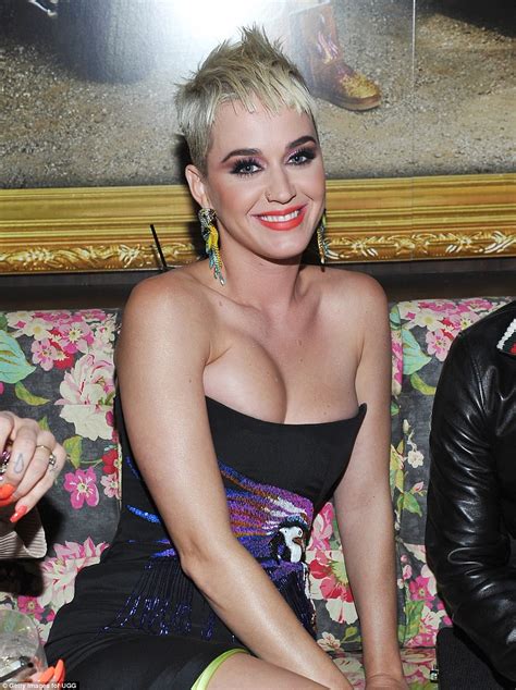 Glamorous In Feathers Katy Perry Shines In A Bedazzled Parrot Dress At Jeremy Scott S Mtv Vmas