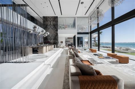 One 100 – A Luxurious Beachfront Home In Dubai | Homes of the Rich