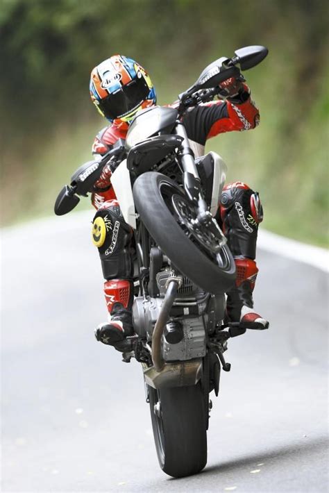It's a deal cheaper too and ducati says it will return 58.9mph, which makes it. DUCATI HYPERMOTARD 796 (2009-2012) Motorcycle Review | MCN