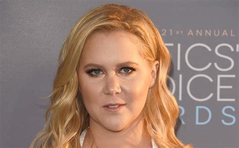 amy schumer hints ‘inside amy schumer cancelled amid kurt metzger controversy amy schumer