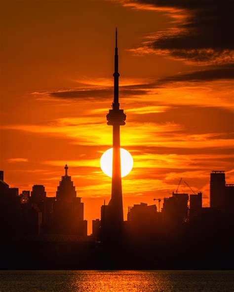 Sky Fire Morning Sunrise In Toronto Rontario