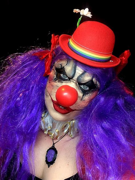 Makeup Artist Kate Sarycheva In A Beautiful And Scary Clown Costume Scary Clown Costume