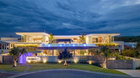 Chris Clout Designer Home In Castaways Beach Hits Market The Courier Mail