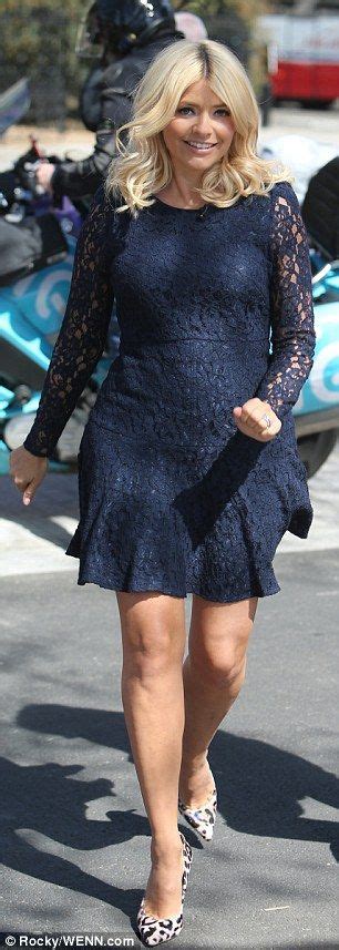 Leggy Holly Willoughby Shows Off Her Famous Curves In Navy Lace Dress Holly Willoughby Style