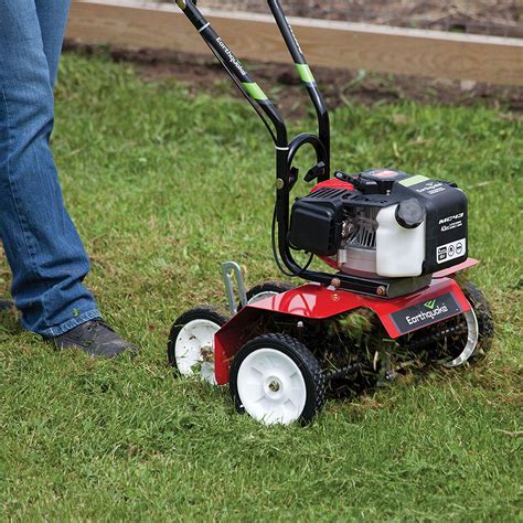 How to use a pull behind lawn dethatcher. Best Lawn De-thatcher Reviews and Buying Guide - Gardeners' Magazine