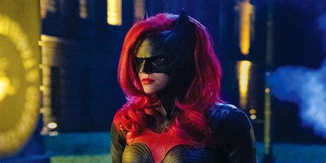 batwoman first look trailer dc comics tv series the cw network