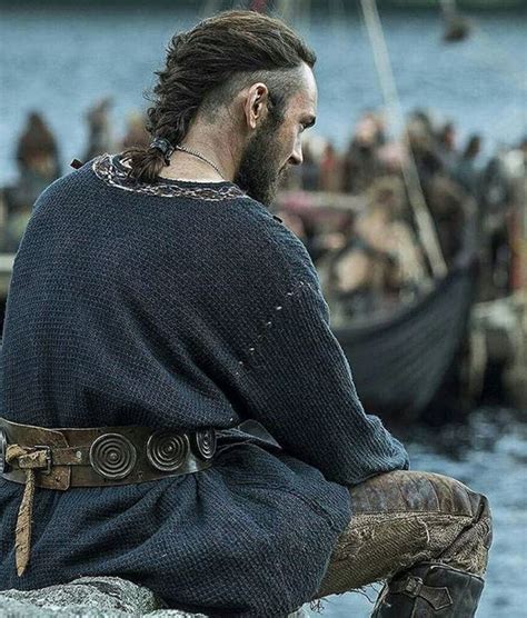 Athelstan Vikings Tv Vikings King Ragnar