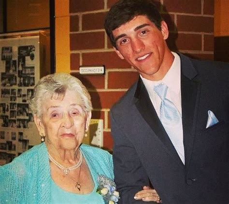 teen takes 89 year old great grandmother to prom video