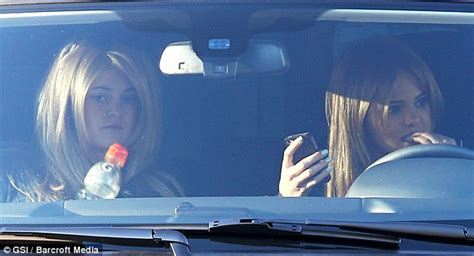 Blondes Have More Fun Kendall And Kylie Jenner Show Off Their