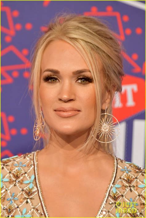 The complete collection of carrie underwood's recordings. Carrie Underwood & Husband Mike Fisher Are a Cute Couple ...