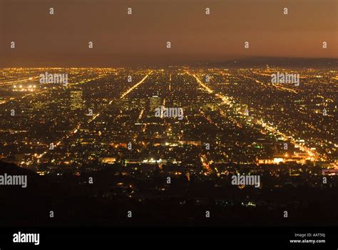 View Of The Sprawl Of Los Angeles California At Dusk Stock Photo Alamy