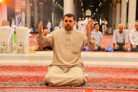 Berikut adalah doa yang dibaca oleh rasulullah saw agar hujan segera reda. Baca Doa Saat Hujan Agar Mendapat Pahala yang Melimpah ...