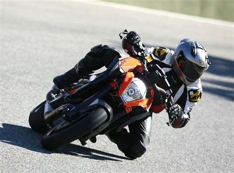 Bought a ktm superduke 1290r! KTM 1290 Super Duke R photo gallery - Autocar India