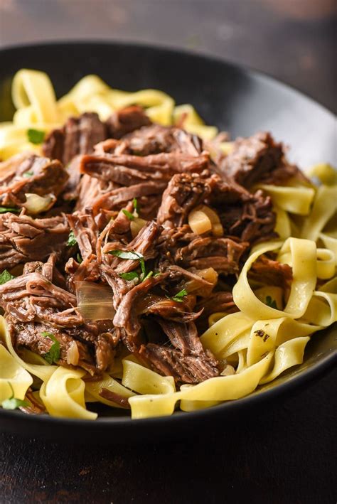 Slow Cooker Shredded Beef Takes 10 Minutes To Prep And Is So Tender And