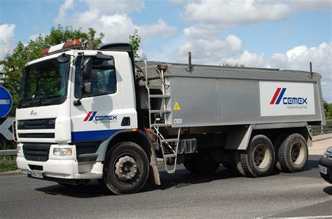 Gn04 Zsf Cemex Aggregates Daf Cf At Brenley Corner Flickr