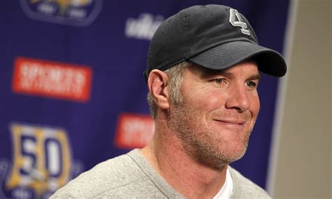 Brett Favre S Alleged Massage Therapist Sexting Lawsuit Has Been Settled Daily Mail Online