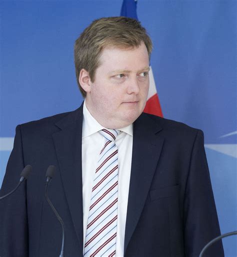 Prime Minister Resigns - The Reykjavik Grapevine