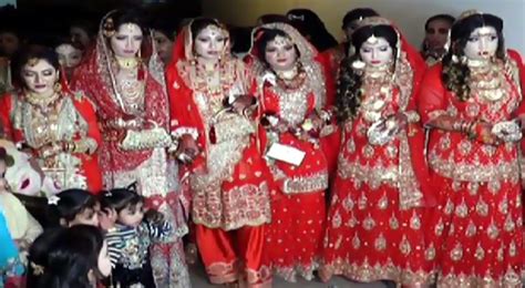 ملتان میں انوکھی شادی، 6 بہنیں،6 بھائیوں کے ساتھ شادی کے بندھن میں بندھ گئیں