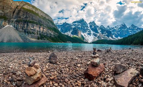 Tapety Zdjęcia Kamienie Góry Park Narodowy Banff Kanada Chmury