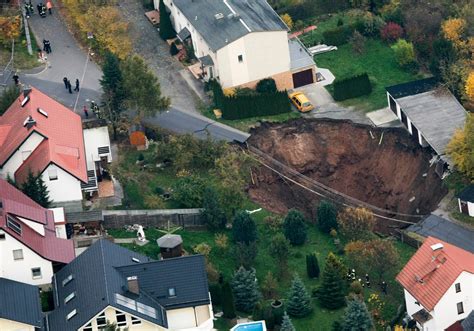 The Most Terrifying Sinkhole Pictures Youve Ever Seen