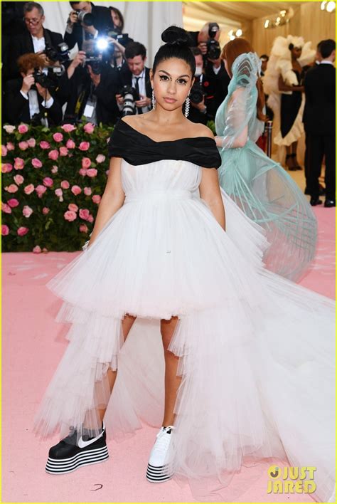 Alessia Cara Wears Two Different Colored Nike Sneakers To Met Gala 2019