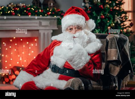 Angry Santa Claus Stock Photo Alamy