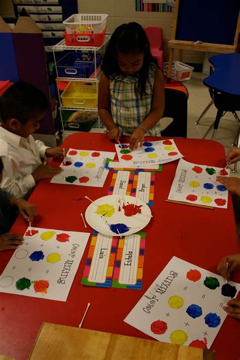 Mrs Lees Kindergarten Color Mixing Art Projects Kindergarten