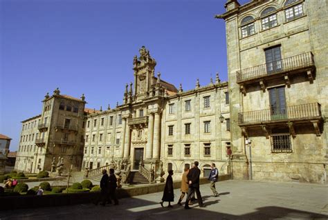 Varied solutions wisely recreated to give an unforgettable stay, however you want to experience santiago. Hospedería San Martín Pinario | Espacios | Web Oficial de ...