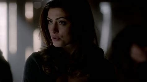 Naked Phoebe Tonkin Unknown In The Vampire Diaries