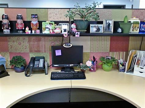 Make your office work for you, with alejandra costello's office organization ideas, best products, videos, and tips! From Memphis to Kansas City: Scrapbook Paper Cubicle Wall ...