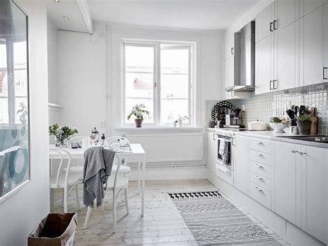 Aprende ideas para decorar tu cocina. Bright scandinavian style apartment in Gothenburg