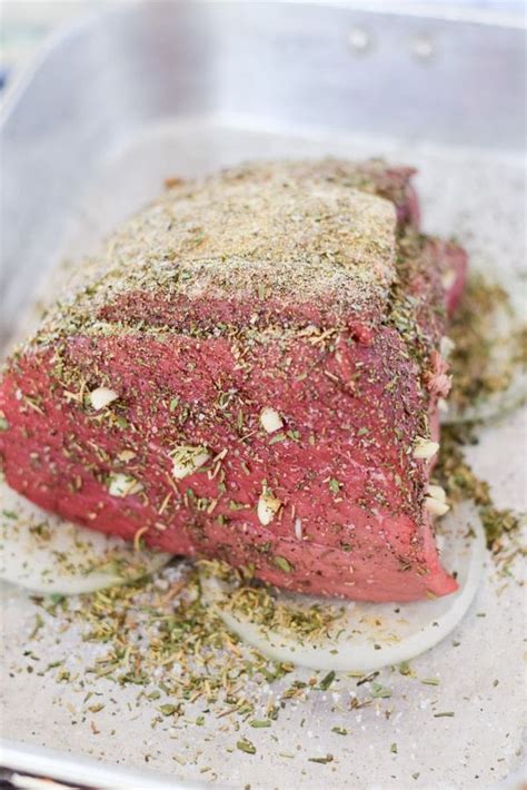 That is, cooking the meat in a small amount of liquid in a tightly covered pot at the main thing with using beef for this beef roll ups recipe is to choose a tender cut of beef, such as sirloin. Delicious Roast Beef Recipe | Beef recipes, Roast beef recipes, Beef