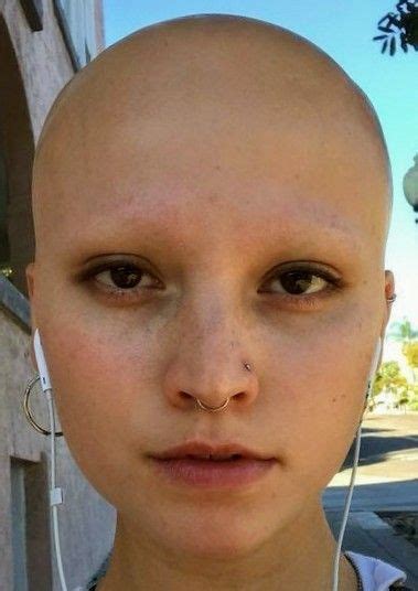 I Wish I Knew This Vixen Is She Is So Beautiful O Be Still My Heart 💗🌹 Shaved Hair Women
