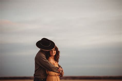 couples photographer archives western wedding photographer native roaming photography