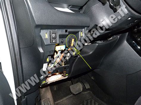 Citroën has unveiled new citroën c4 cactus: OBD2 connector location in Citroen C3 Picasso (2008 - 2012 ...